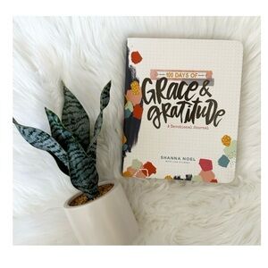 NEW • F R E E • Grace & Gratitude Devotional Journal • Brand NEW • NEVER USED